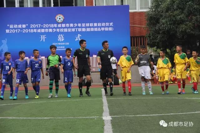 图集：热火对战篮网 字母哥展现进攻技巧